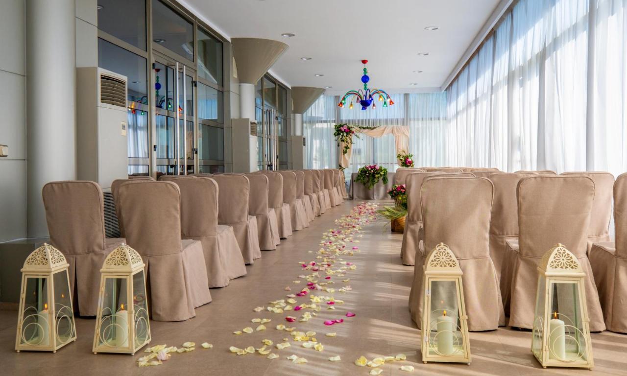 Hotel Attica21 Las Rozas エクステリア 写真